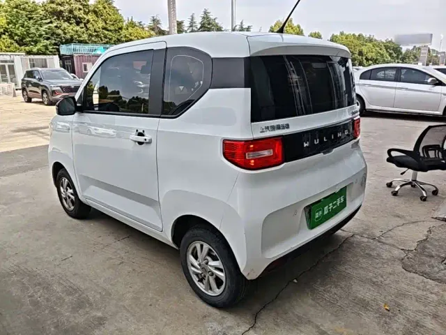 Wuling Hongguang Mini EV — Фото автомобиля 4
