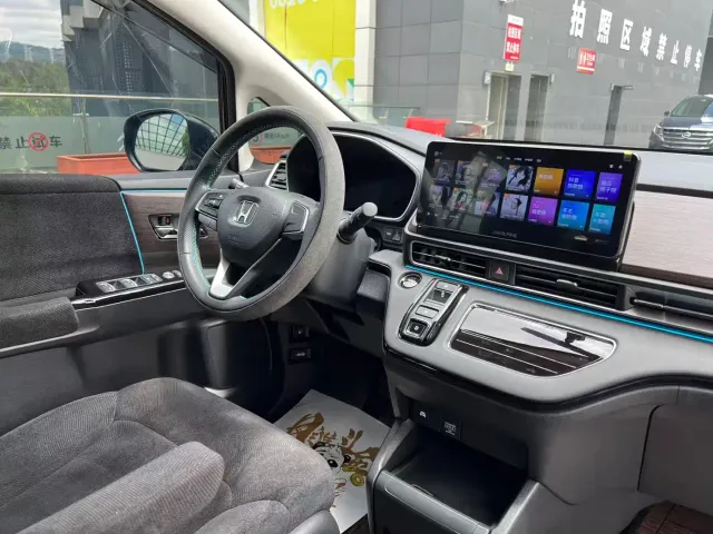 Honda Odyssey — Фото автомобиля 25