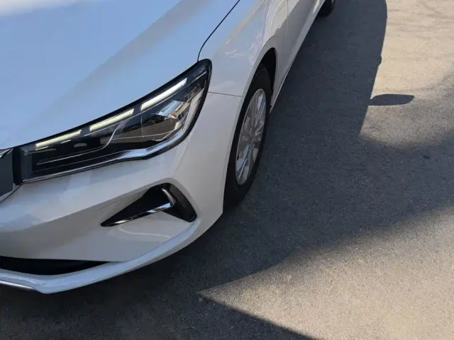 Geely Emgrand — Фото автомобиля 5