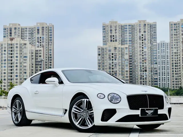 Bentley Continental — Фото автомобиля 3