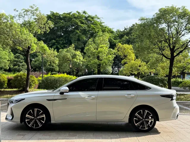 Chery Arrizo 8 — Фото автомобиля 4