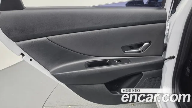 Hyundai Avante CN7 — Фото автомобиля 14