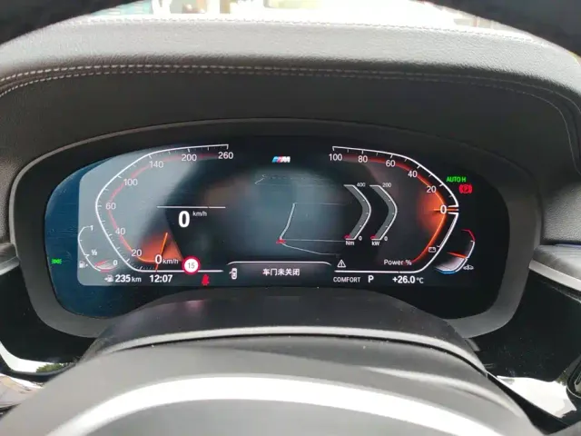 BMW 5 Series — Фото автомобиля 14