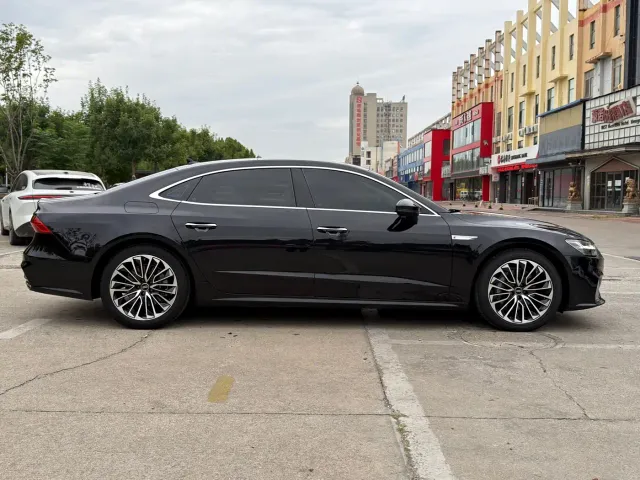Audi A7L — Фото автомобиля 6