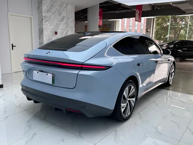 Nio ET5 — Фото автомобиля 7