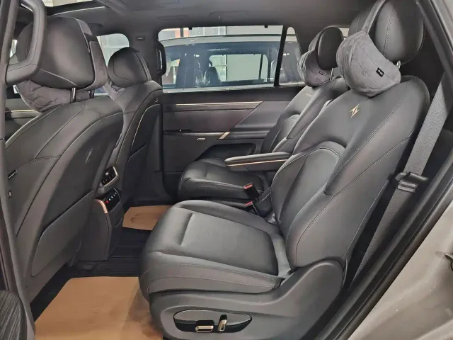 Dongfeng eπ 008 — Фото автомобиля 11