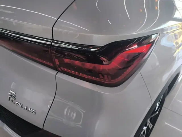 BYD Yuan PLUS — Фото автомобиля 7