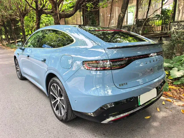 Luxeed R7 — Фото автомобиля 5