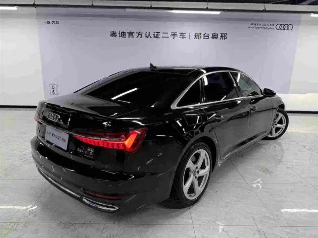 Audi A6L — Фото автомобиля 4