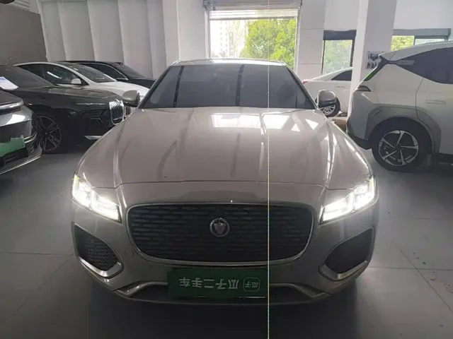 Jaguar XFL — Фото автомобиля 2