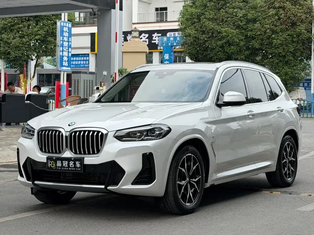 Фотография автомобиля — BMW X3