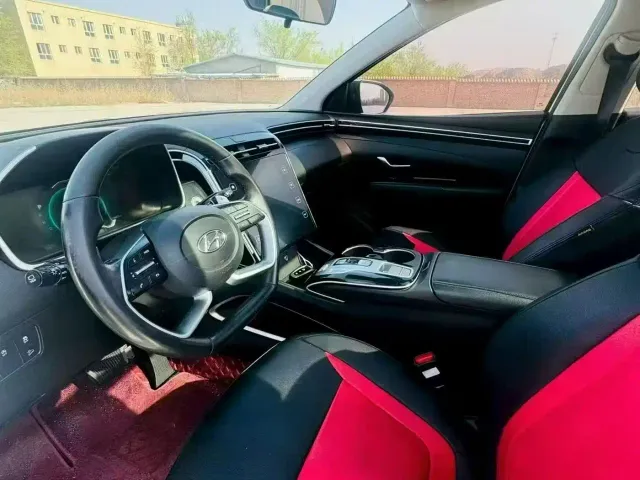 Hyundai Tucson — Фото автомобиля 4