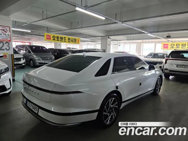 Hyundai Grandeur GN7 — Фото автомобиля 5
