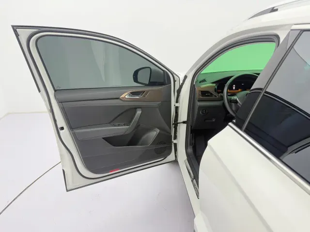 Volkswagen Tharu — Фото автомобиля 21