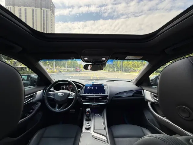 Cadillac CT5 — Фото автомобиля 8