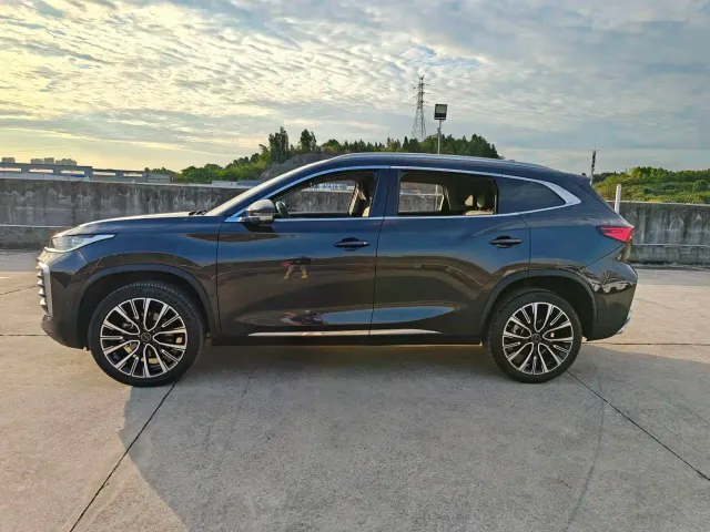 Exeed Exeed Lingyun 2023 400T 2WD Star Premium Edition — Фото автомобиля 11