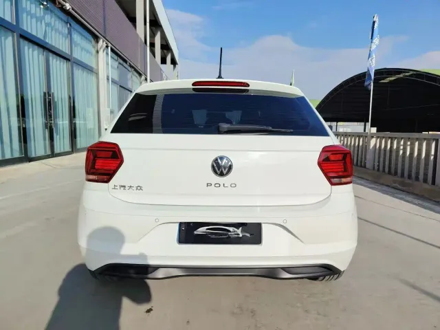 Volkswagen Polo — Фото автомобиля 5