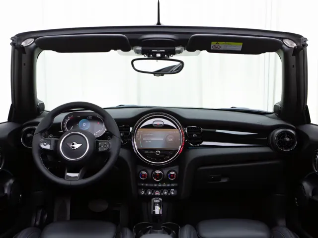 MINI Hatch — Фото автомобиля 10