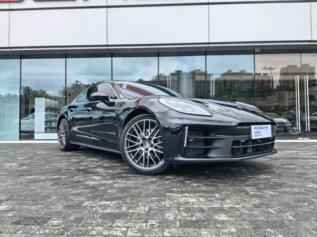 Фотография автомобиля — Porsche Panamera