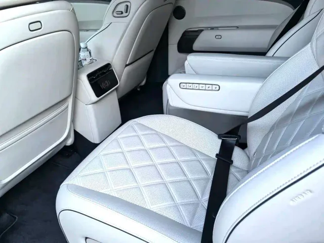 Li Auto L9 — Фото автомобиля 5
