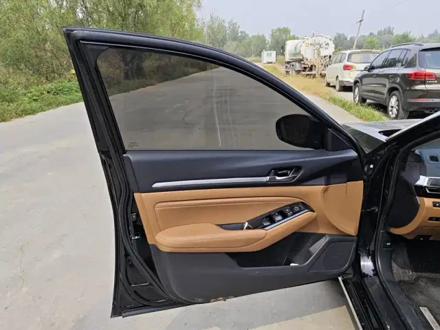 Nissan Teana — Фото автомобиля 7