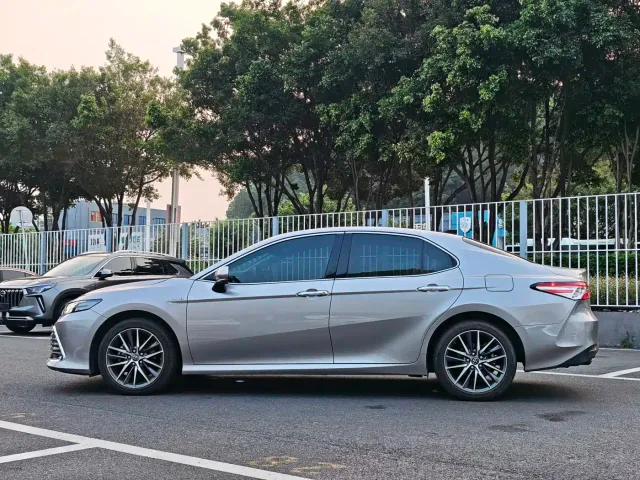 Toyota Camry — Фото автомобиля 6