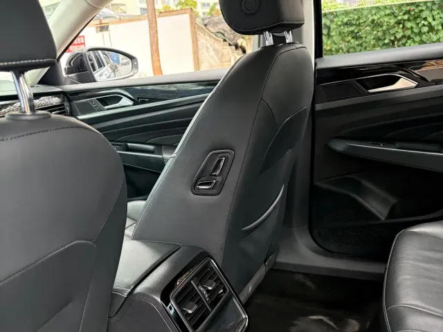 Volkswagen Passat — Фото автомобиля 8