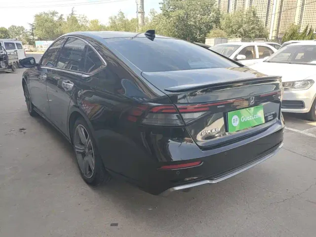 Honda Accord — Фото автомобиля 4