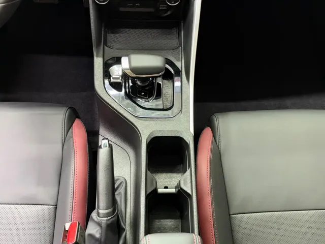 Geely Binyue — Фото автомобиля 11