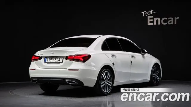 Mercedes-Benz A-Class — Фото автомобиля 2