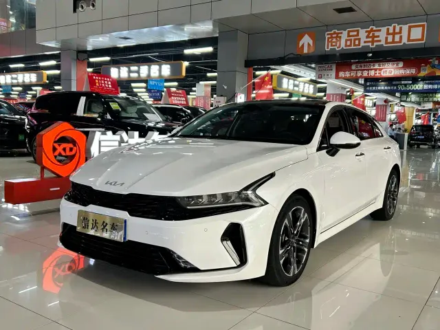 Фотография автомобиля — Kia K5