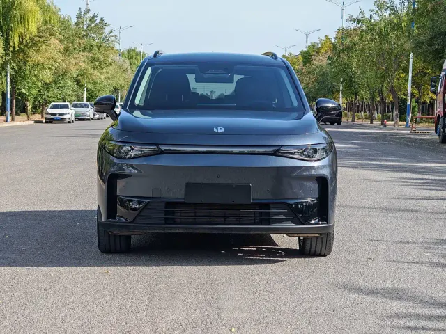 Leapmotor C16 — Фото автомобиля 2