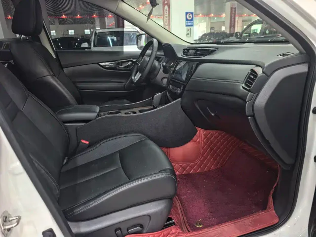 Nissan X-Trail — Фото автомобиля 15