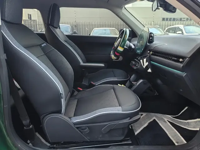 MINI Cooper — Фото автомобиля 7