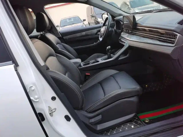 Geely Vision X6 — Фото автомобиля 24