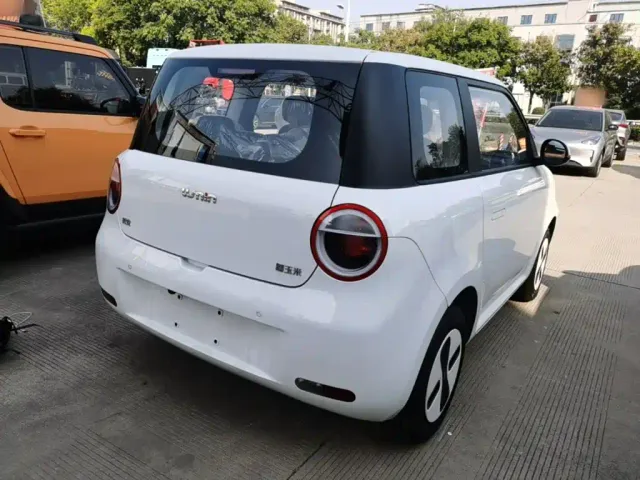 Changan Lumin — Фото автомобиля 6