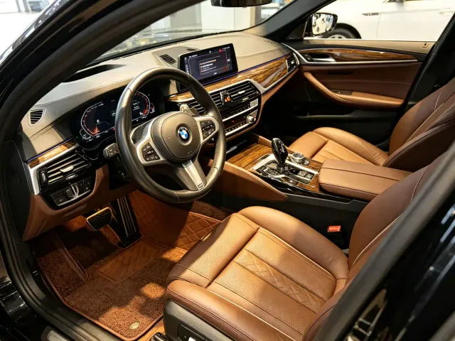 BMW 5 Series — Фото автомобиля 6