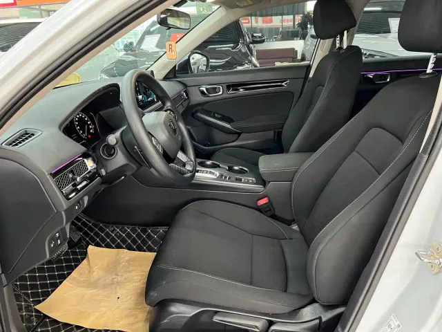 Honda Civic — Фото автомобиля 4