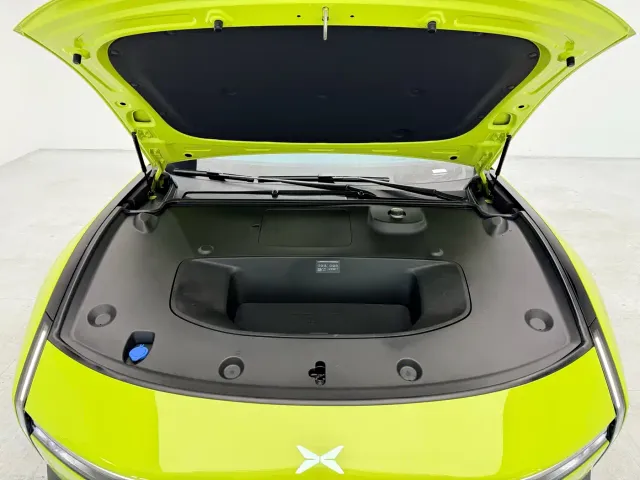 Xpeng P7 — Фото автомобиля 5