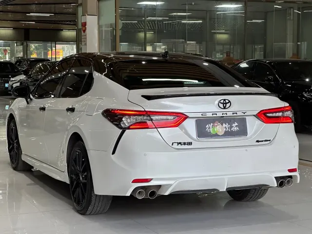 Toyota Camry — Фото автомобиля 18