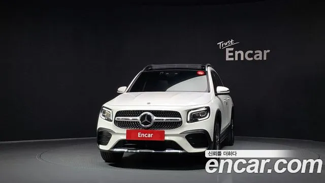 Mercedes-Benz GLB-Class — Фото автомобиля 3