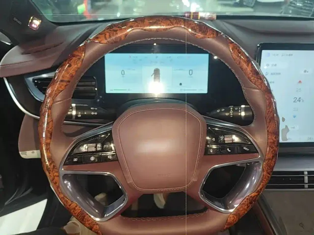 BYD Seal — Фото автомобиля 10