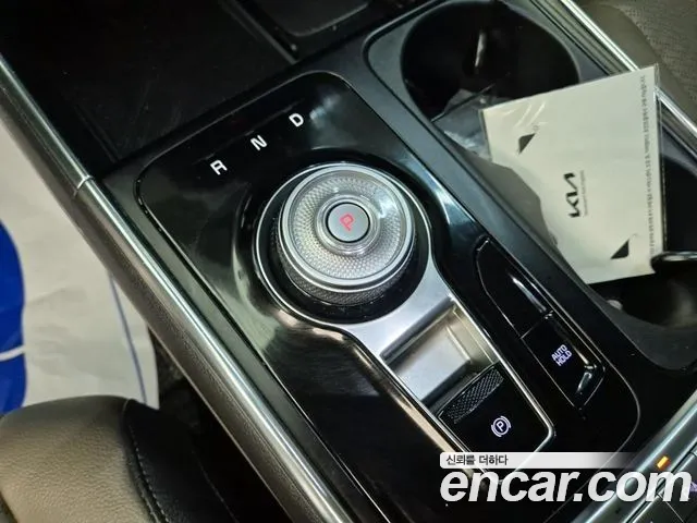 Kia Carnival — Фото автомобиля 8