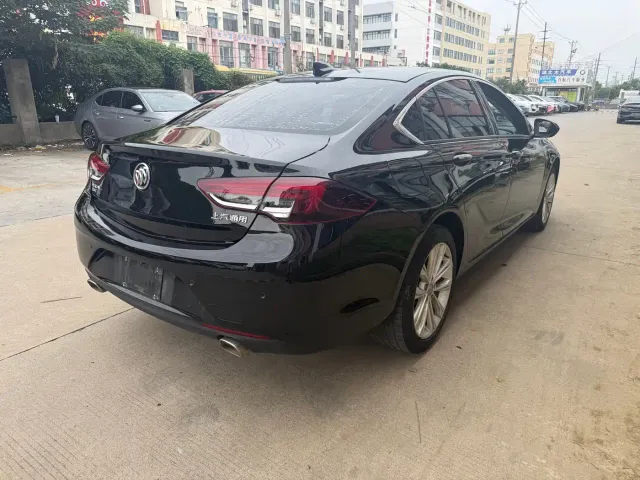 Buick Regal — Фото автомобиля 16