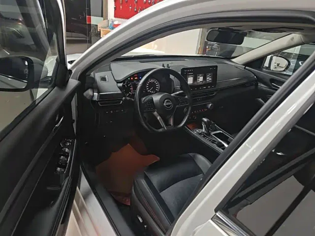 Nissan Teana — Фото автомобиля 15
