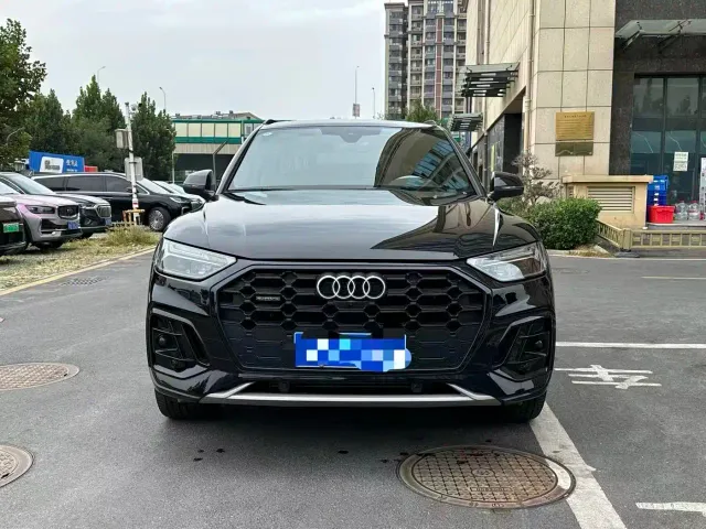 Audi Q5L — Фото автомобиля 3
