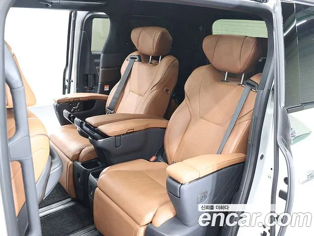 Toyota Alphard — Фото автомобиля 15