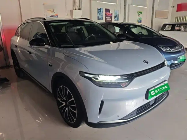 Leapmotor C11 — Фото автомобиля 3