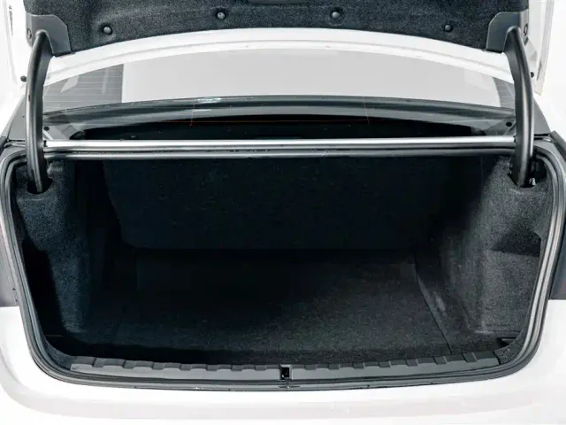 BMW 3 Series — Фото автомобиля 22