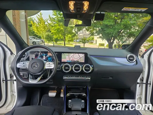 Mercedes-Benz GLA-Class — Фото автомобиля 10